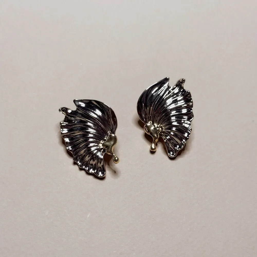 Elegant Silver and Gold Winged Earrings S989